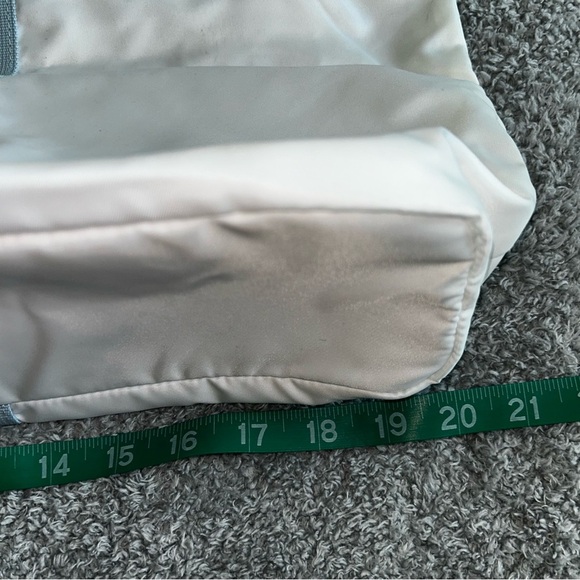 Under Armour Blue and White Tote Bag with Reflective Finish - Picture 3 of 7